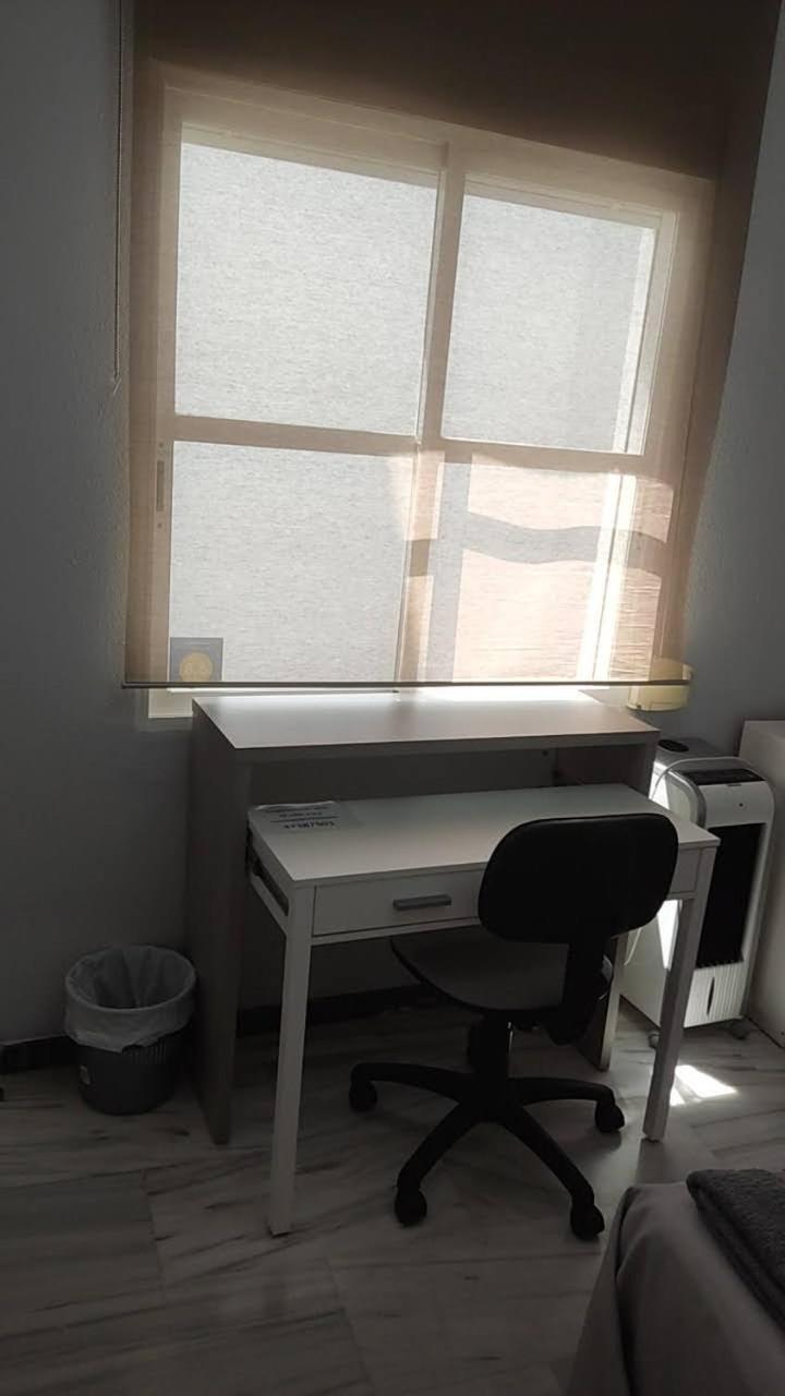 Habitación doble con baño privado Córdoba Exterior foto